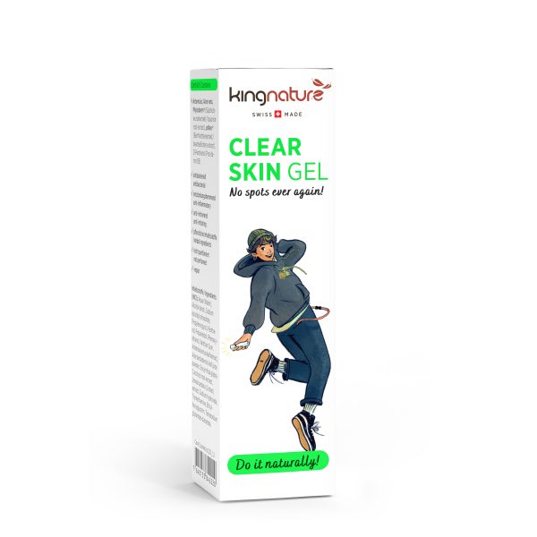 Eine weiße Packung Kingnature Clear Skin Gel zeigt eine tanzende Person in Freizeitkleidung. Die Verpackung ziert die Aufschrift „Clear Skin Gel“, „Nie wieder Pickel!“ und „Natürlich!“. Das Swiss Made-Logo steht für vertrauenswürdige Qualität.